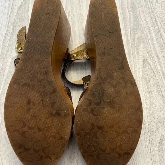 Coach Wedges - Picture 3 of 3